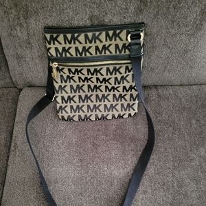 MK Crossbody black and tan